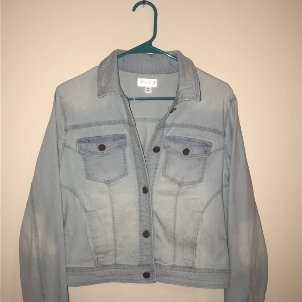 Light washed  jean jacket